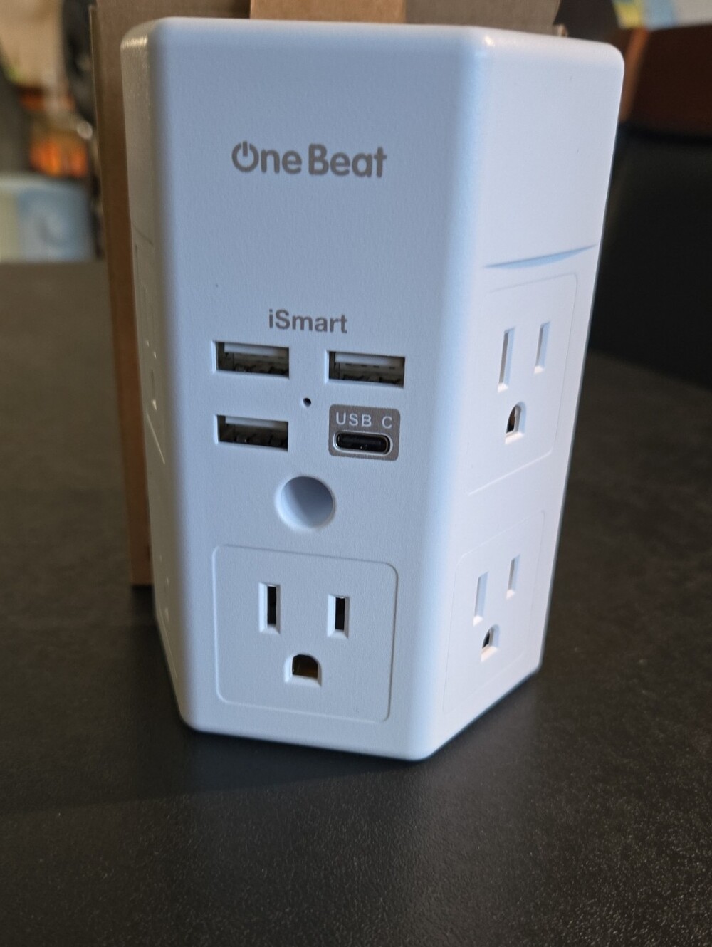 White iSmart USB-C Tower Surge Protector with AC Outlets